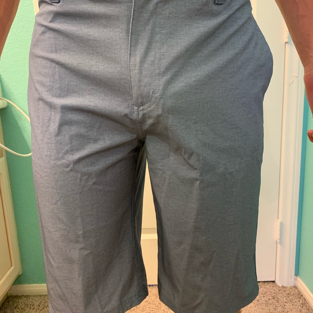 Shorts - Picture 3 of 4